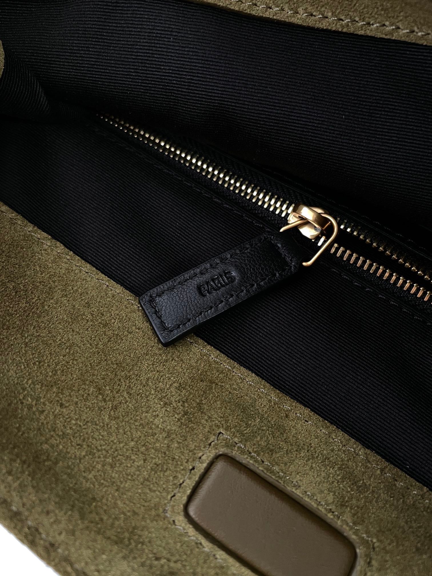 생로랑 니키 쇼핑백 빈티지 레더 미디움