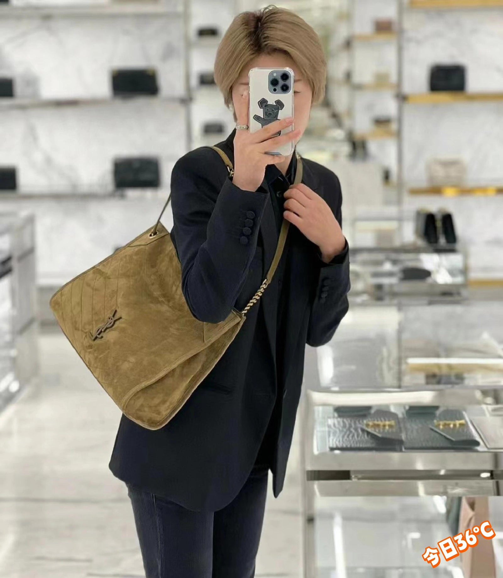 생로랑 니키 쇼핑백 빈티지 레더 미디움