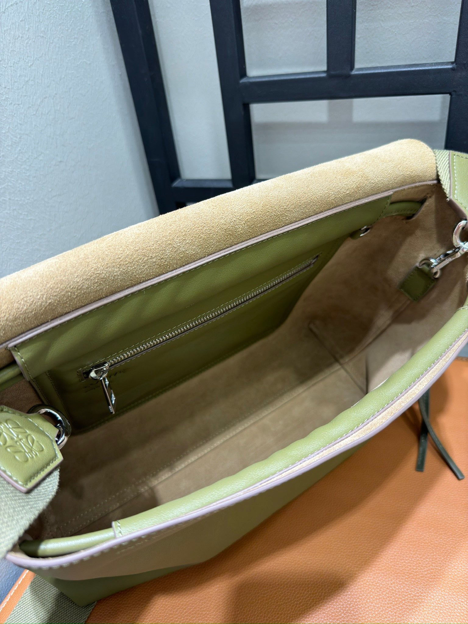로에베 플라멩코 사첼백