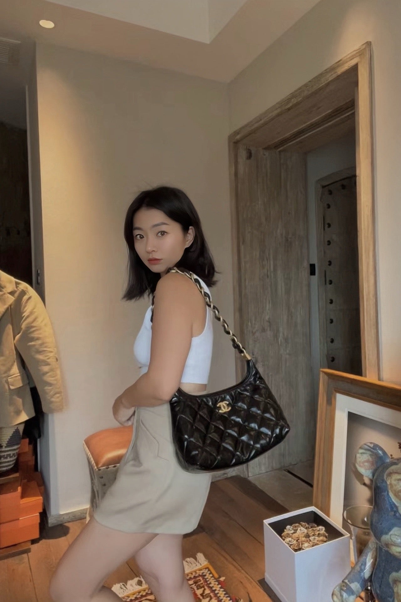 샤넬 24A 호보백 미디움