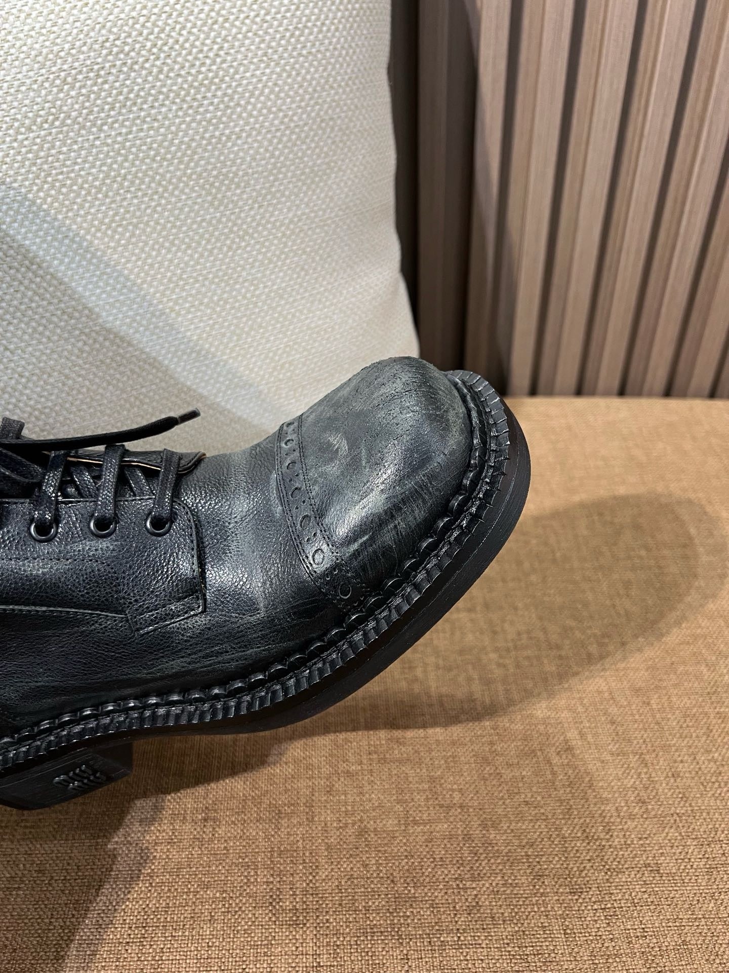 미우미우 가죽 부츠