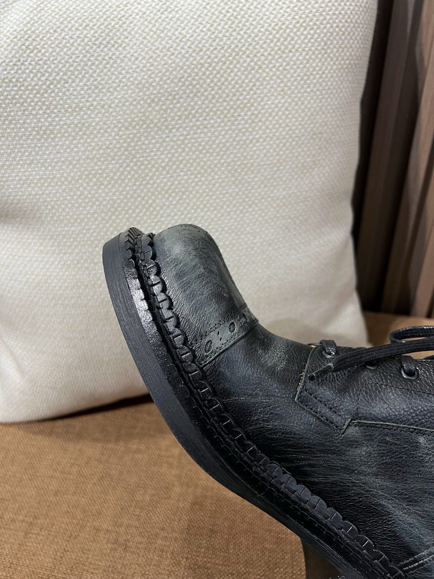 미우미우 가죽 부츠