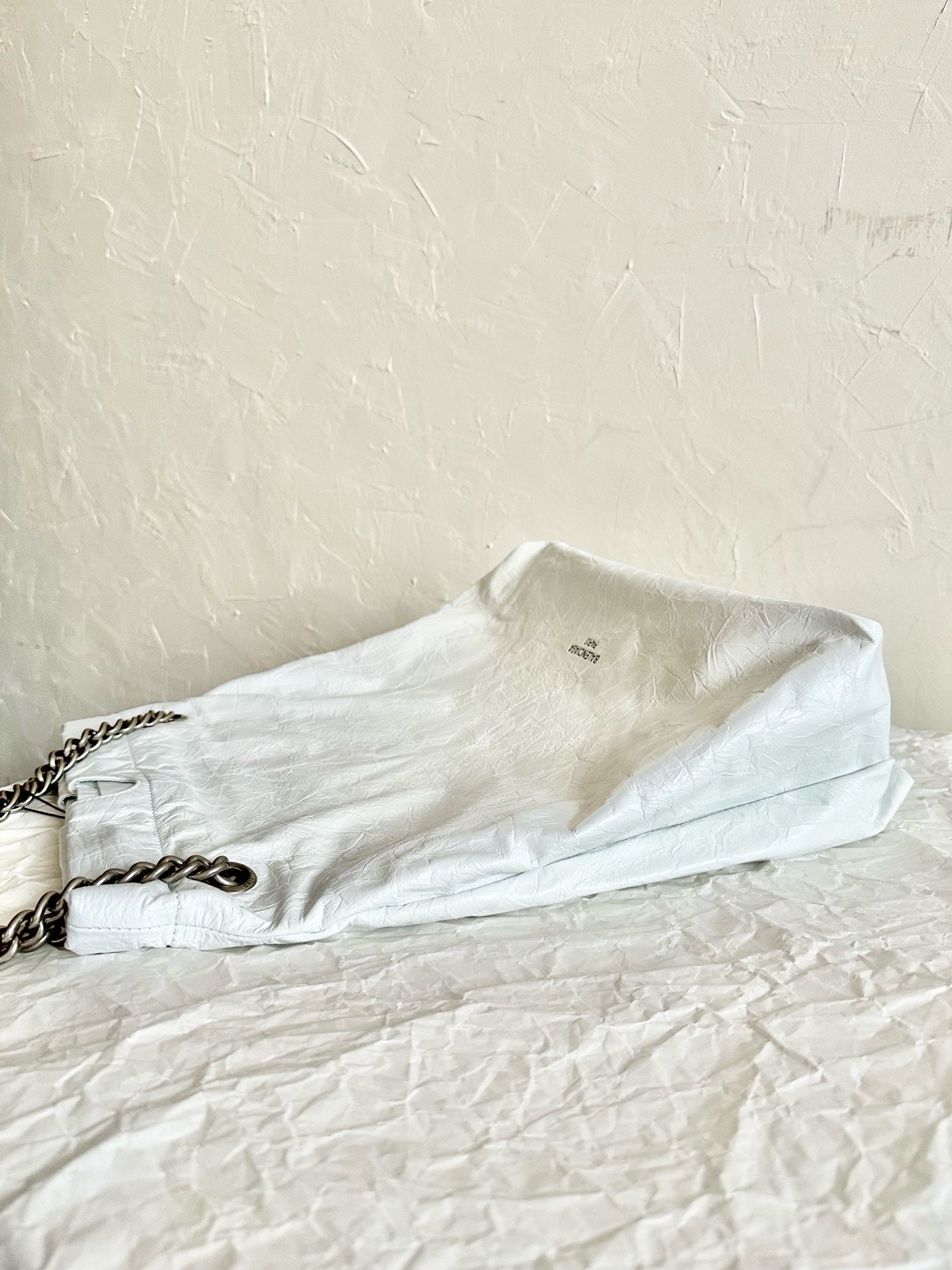 발렌시아가 크러쉬 토트백 미디움