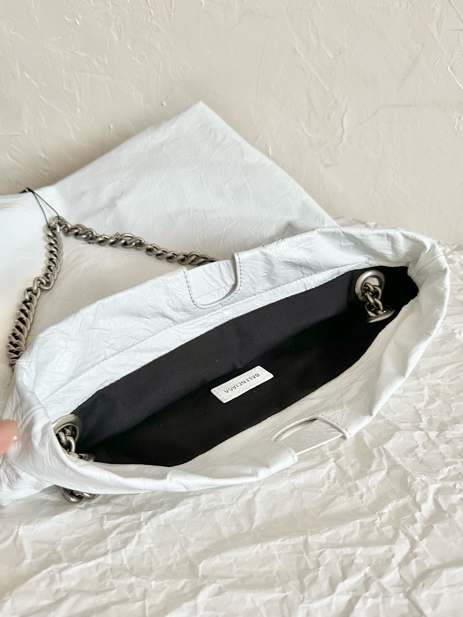 발렌시아가 크러쉬 토트백 미디움