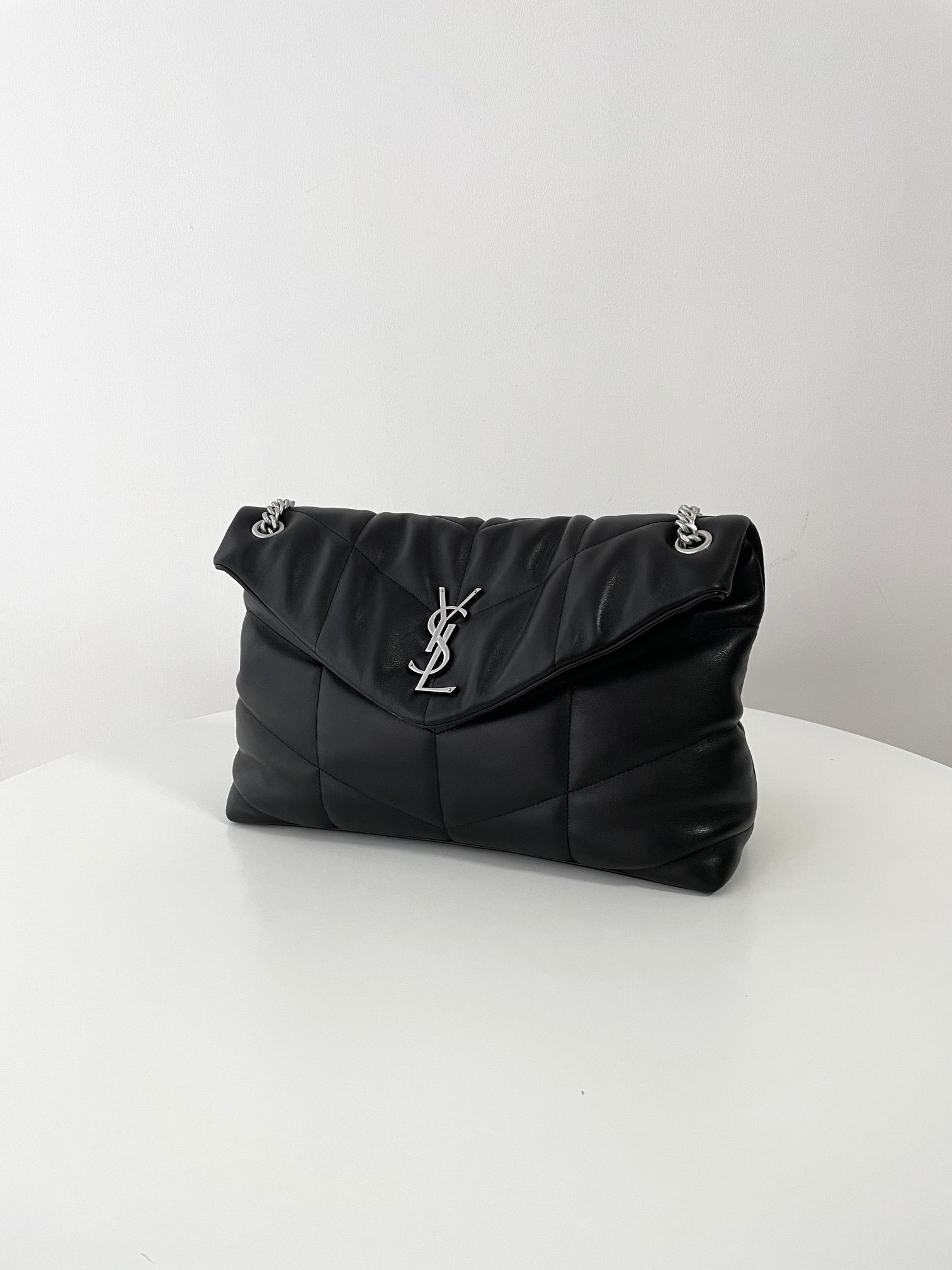 생로랑 루루 푸퍼백 미디움