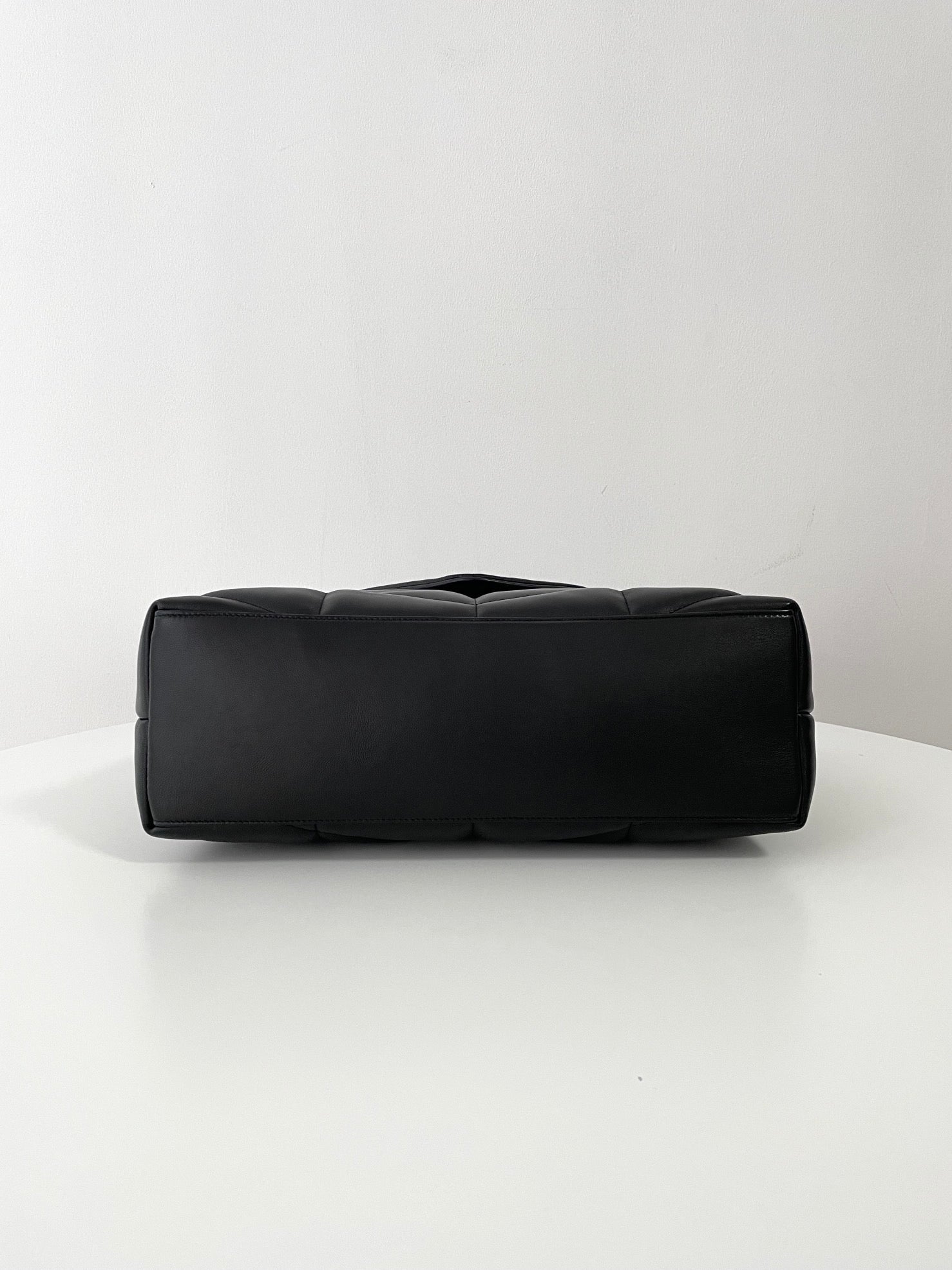 생로랑 루루 푸퍼백 미디움