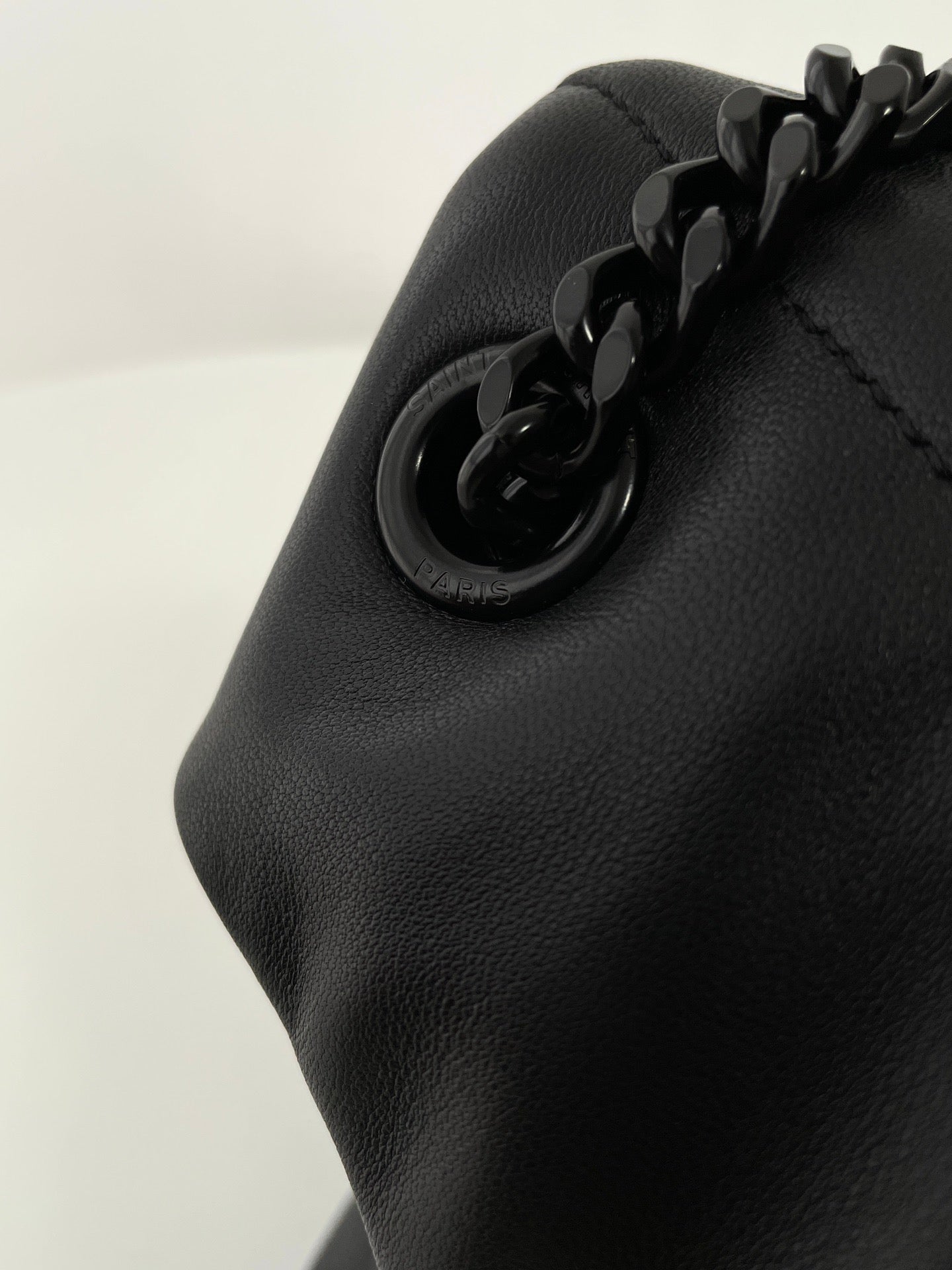 생로랑 루루 푸퍼백 미디움(흑장)