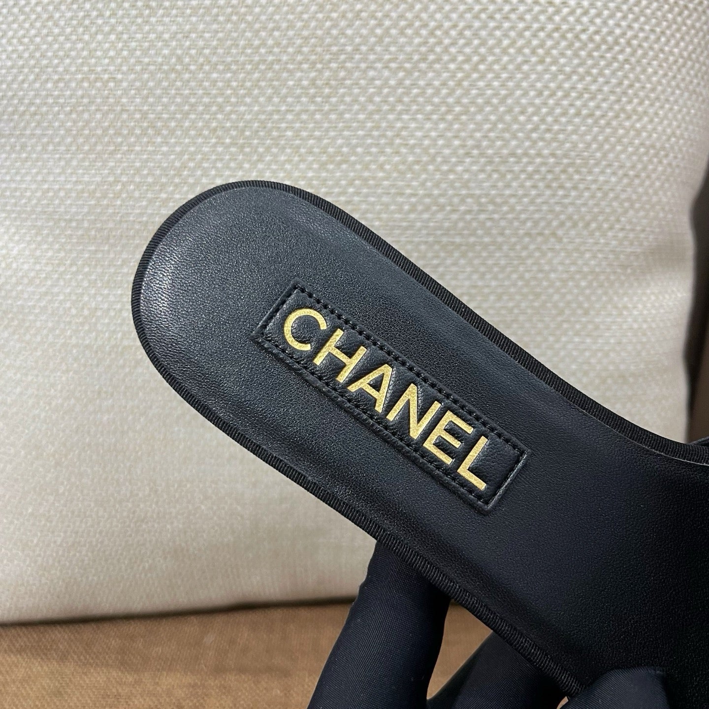 샤넬 리본 슬리퍼