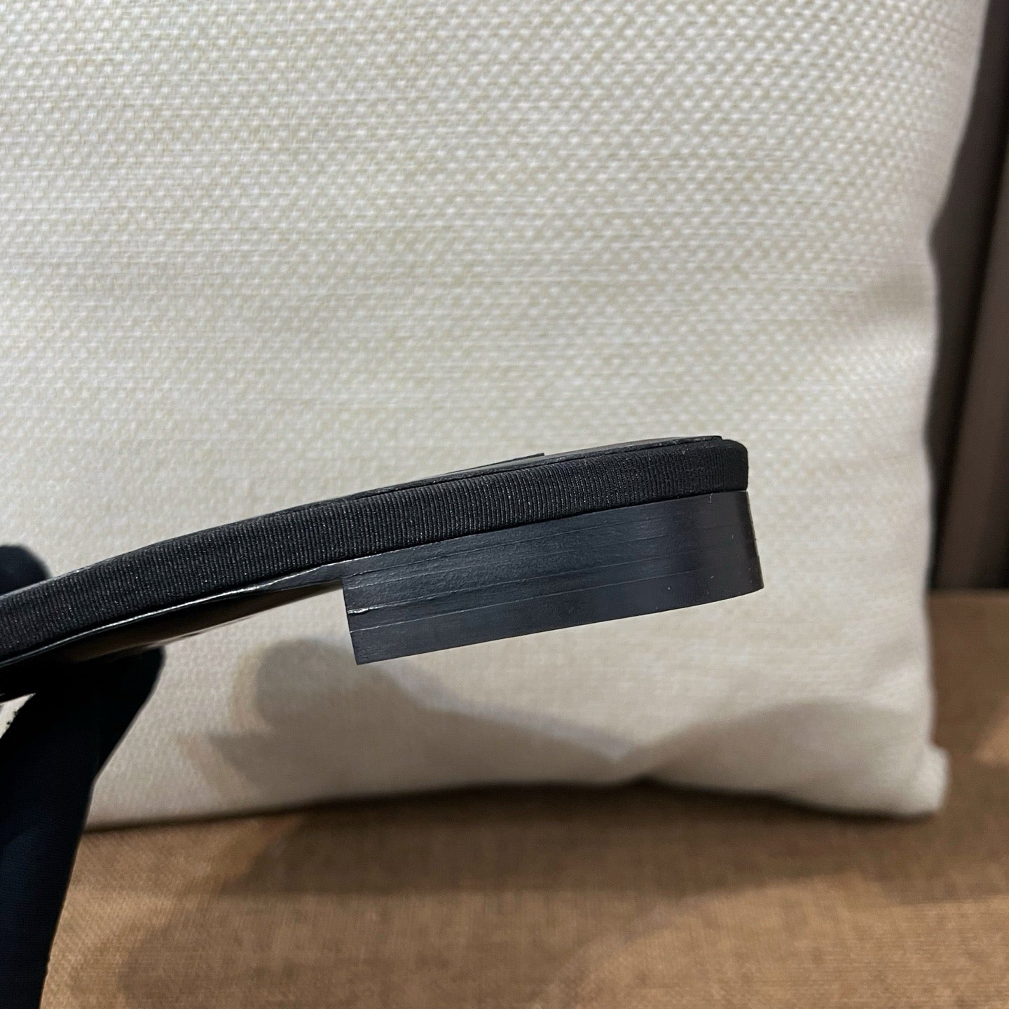 샤넬 리본 슬리퍼