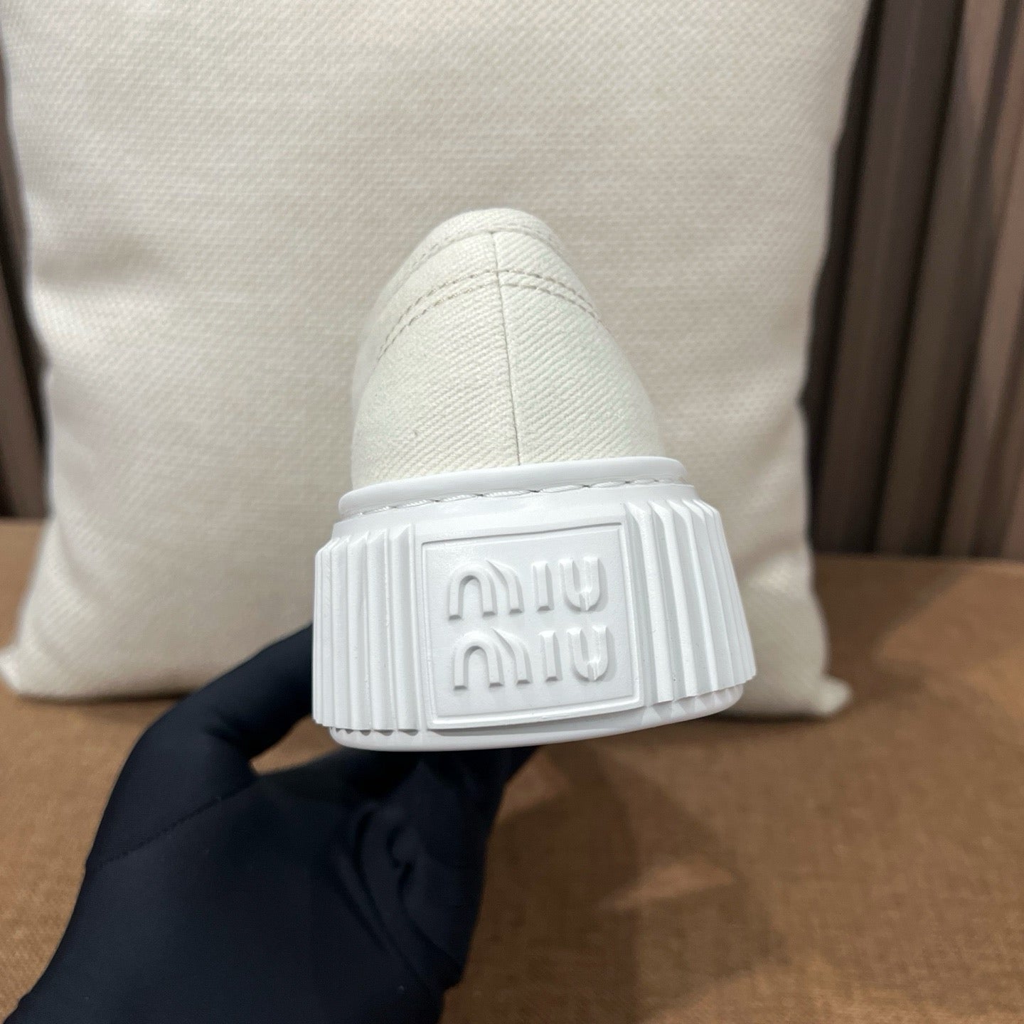 미우미우 데님 스니커즈