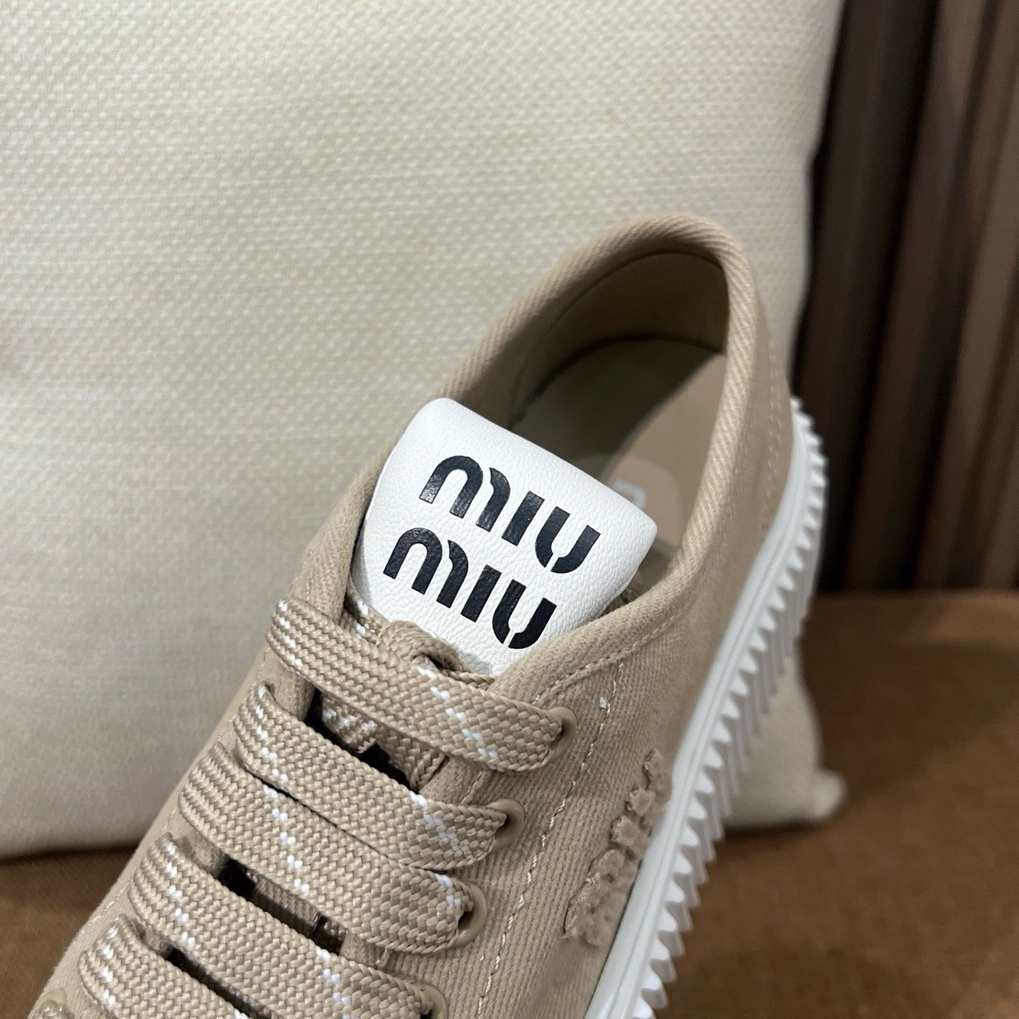 미우미우 데님 스니커즈