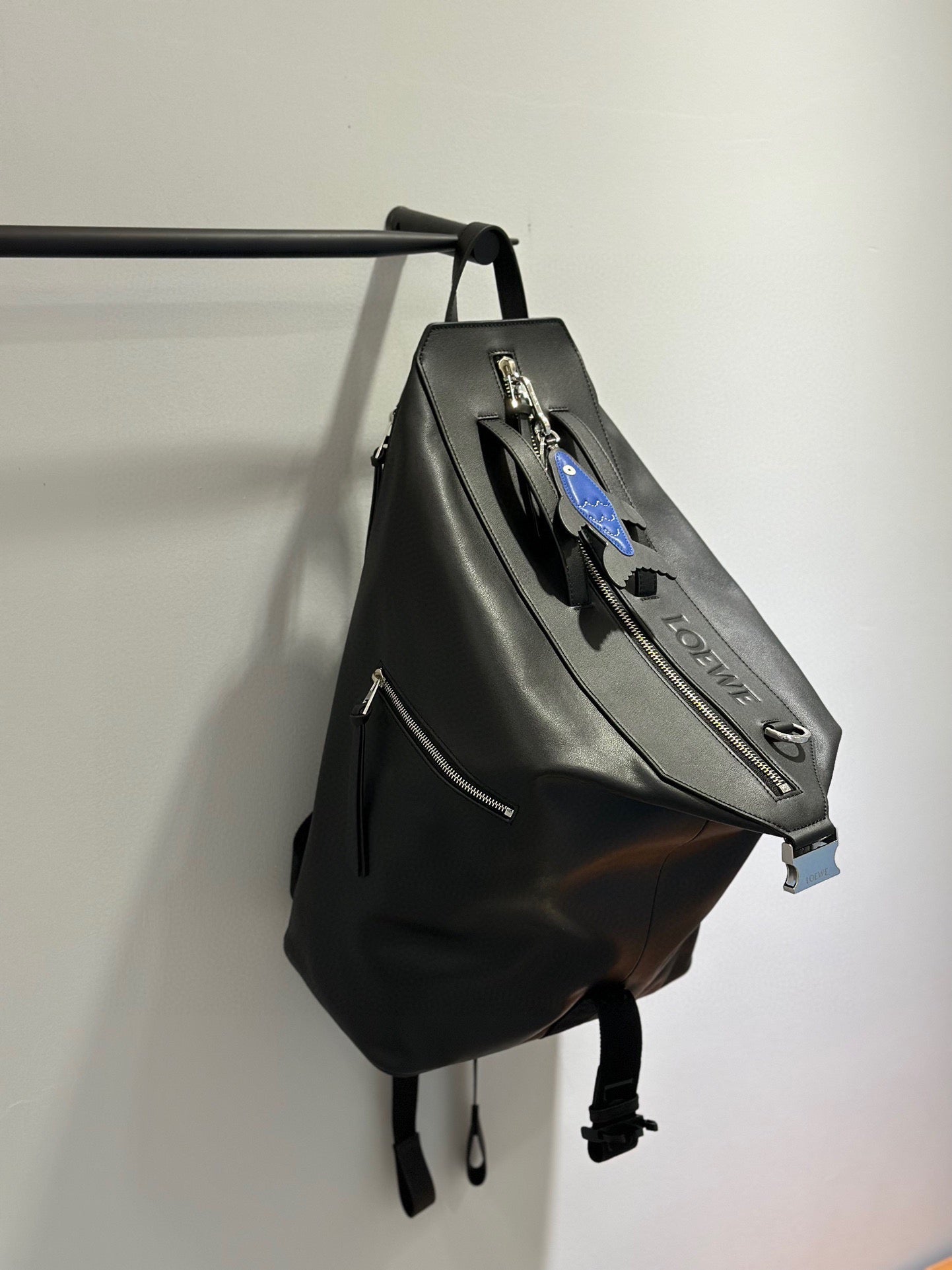 로에베 클래식 컨버터블 백팩