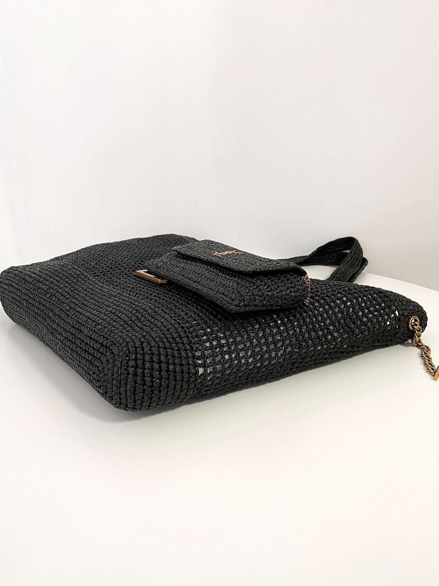 생로랑 이카레 라피아 백