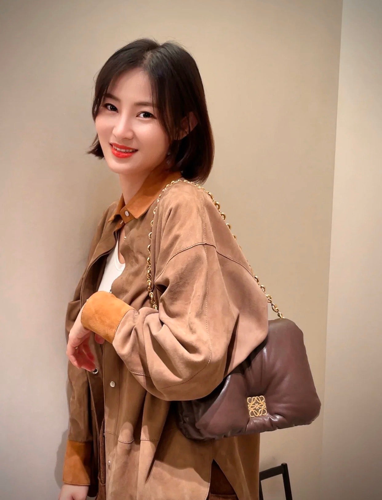 로에베 고야 푸퍼 체인 숄더백