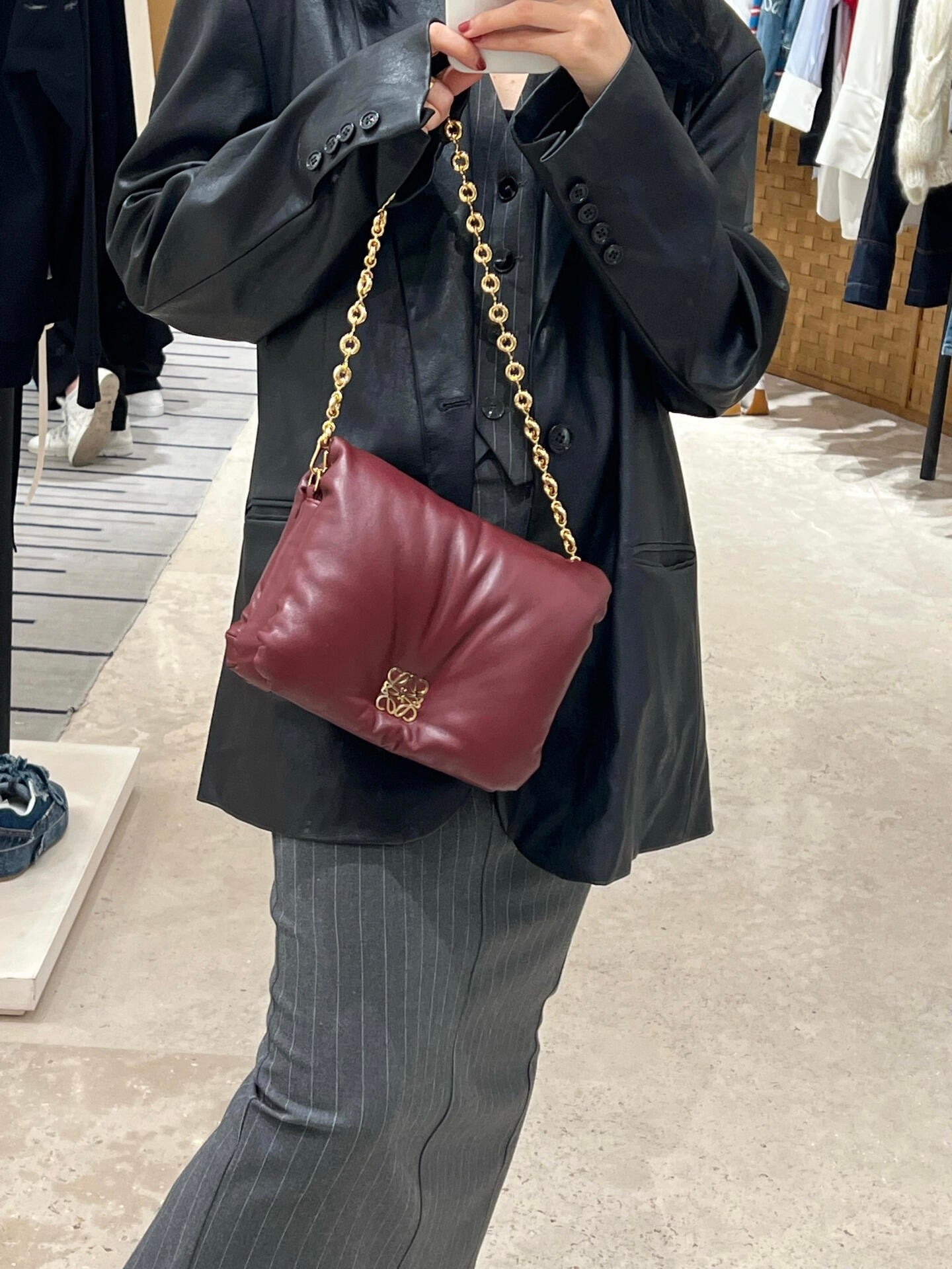 로에베 고야 푸퍼 체인 숄더백