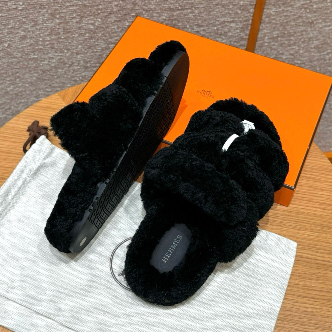 에르메스 CHYPRE 시프레 샌들 시어링