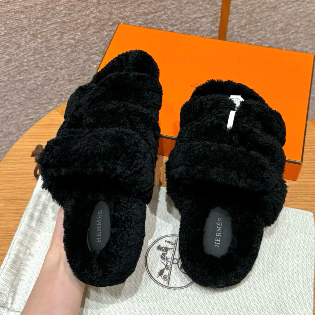 에르메스 CHYPRE 시프레 샌들 시어링