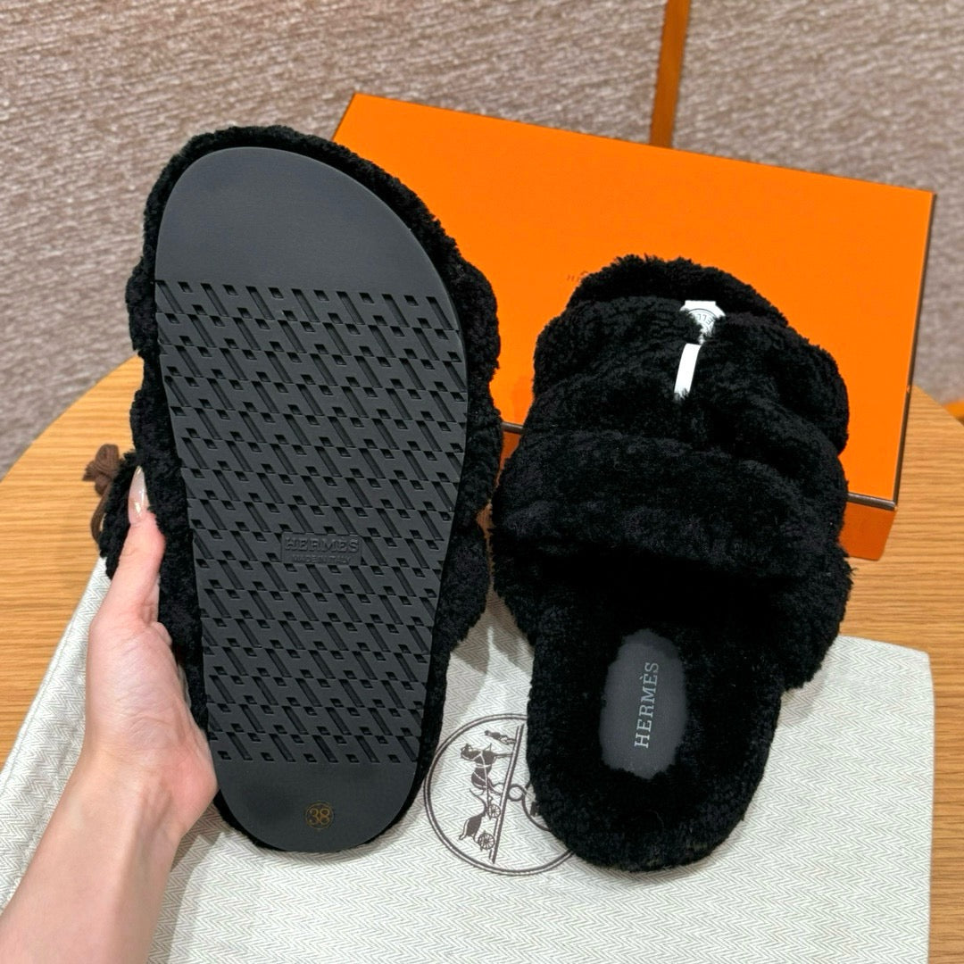 에르메스 CHYPRE 시프레 샌들 시어링