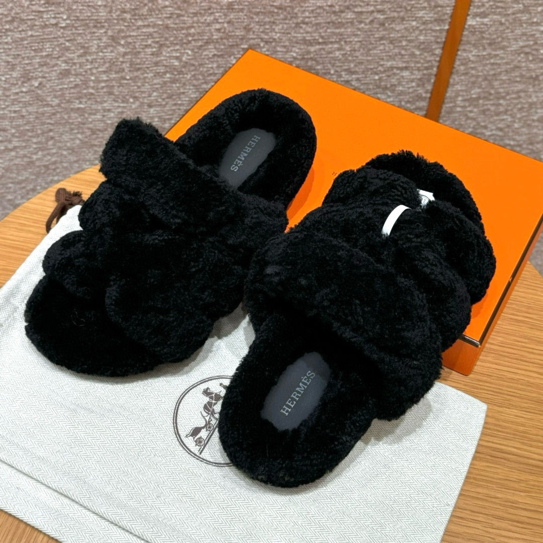 에르메스 CHYPRE 시프레 샌들 시어링