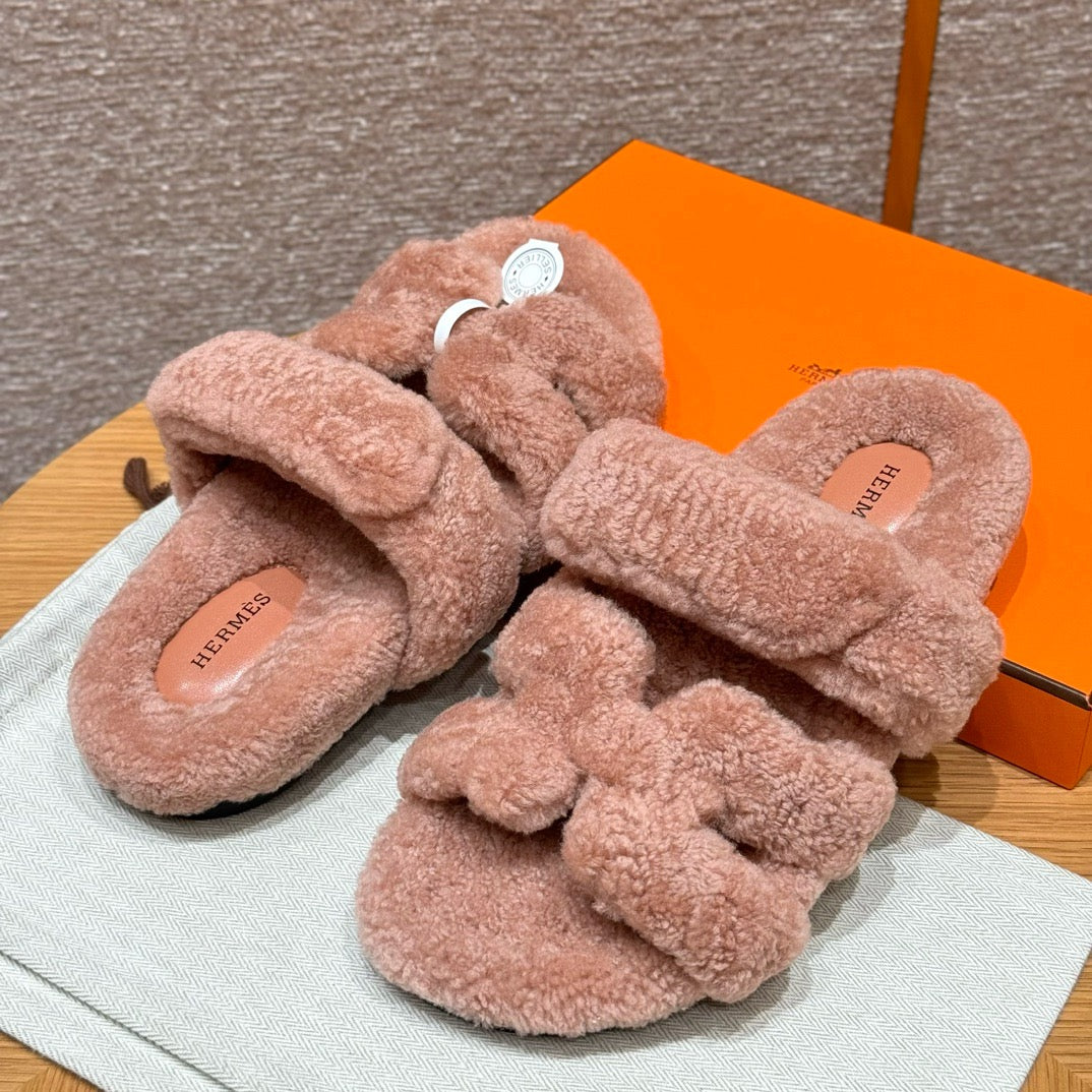 에르메스 CHYPRE 시프레 샌들 시어링