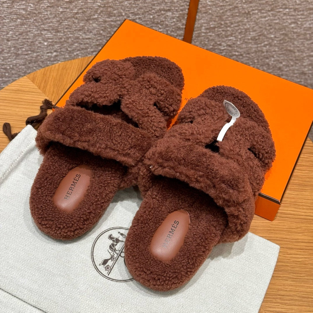 에르메스 CHYPRE 시프레 샌들 시어링