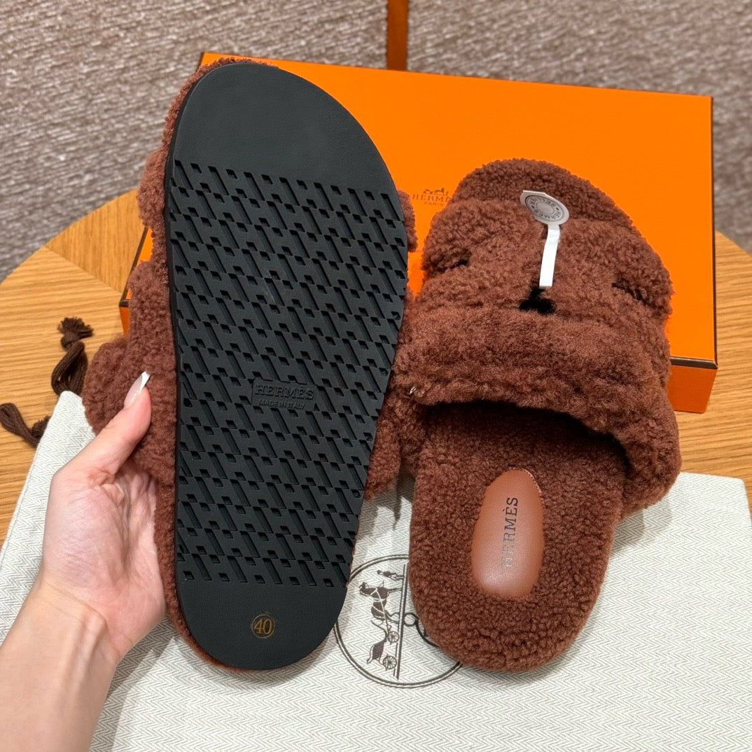 에르메스 CHYPRE 시프레 샌들 시어링