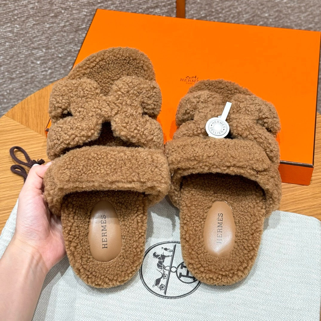 에르메스 CHYPRE 시프레 샌들 시어링