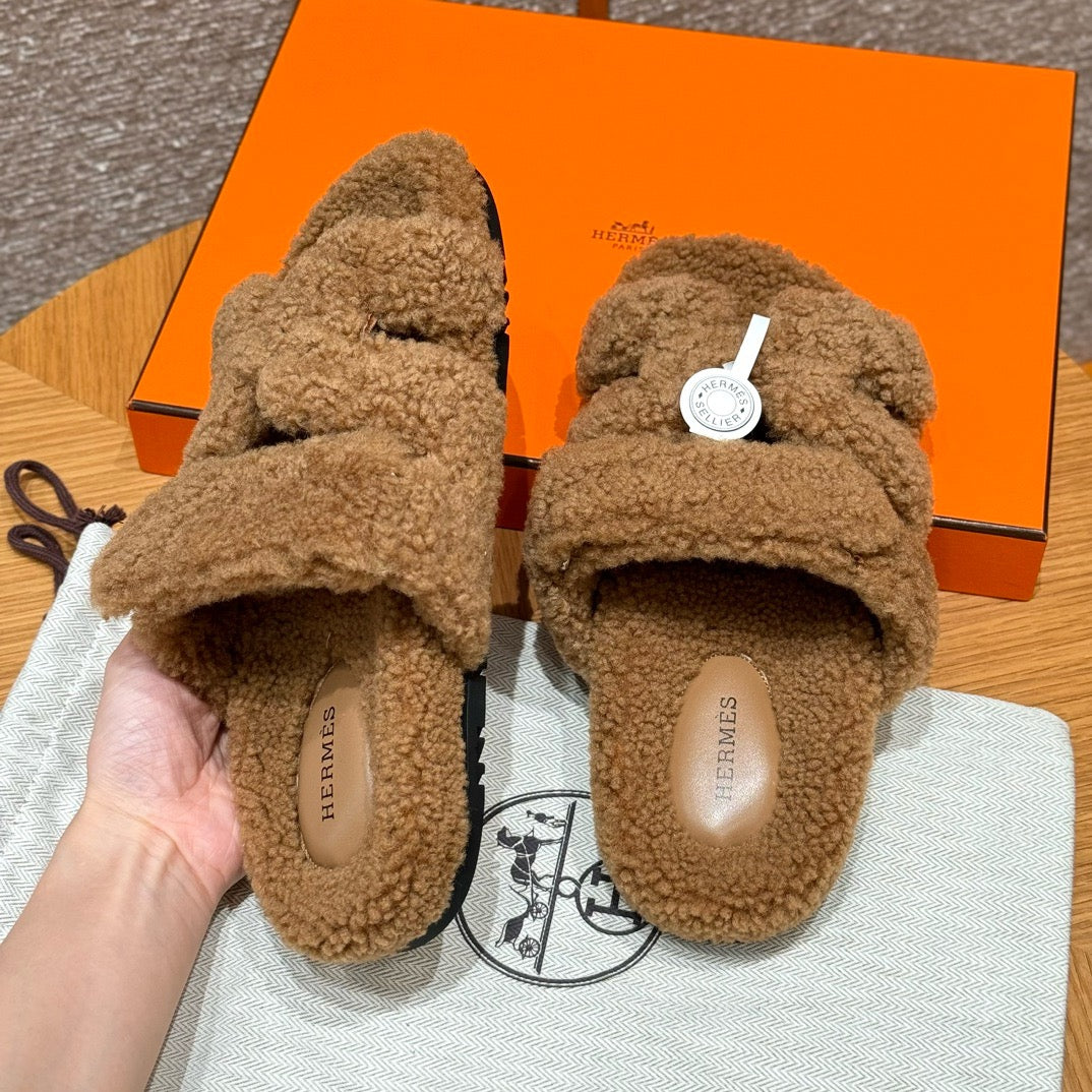 에르메스 CHYPRE 시프레 샌들 시어링
