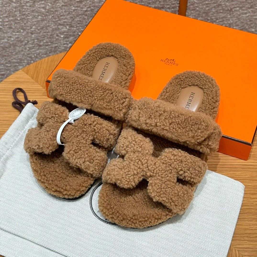 에르메스 CHYPRE 시프레 샌들 시어링