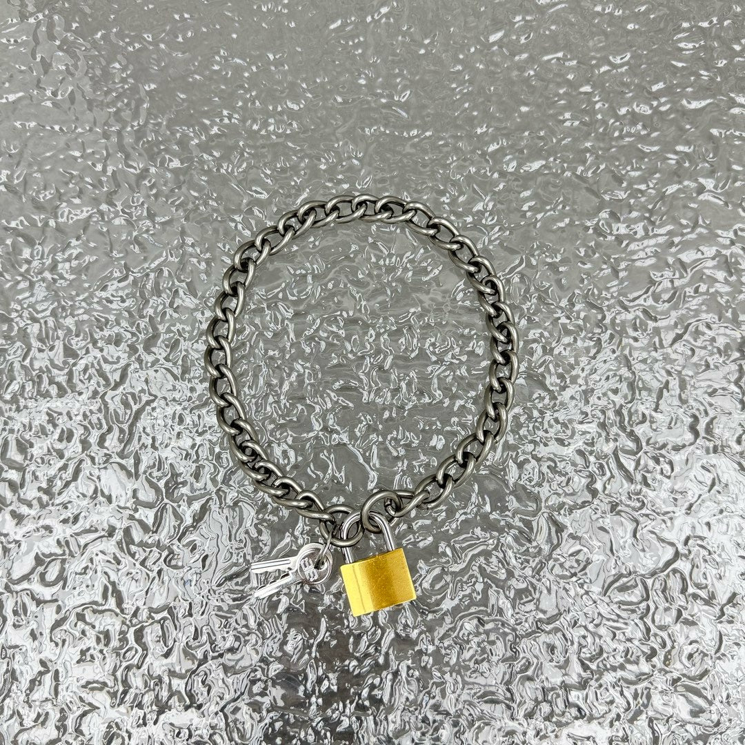 발렌시아가 락 키체인 브레이슬릿