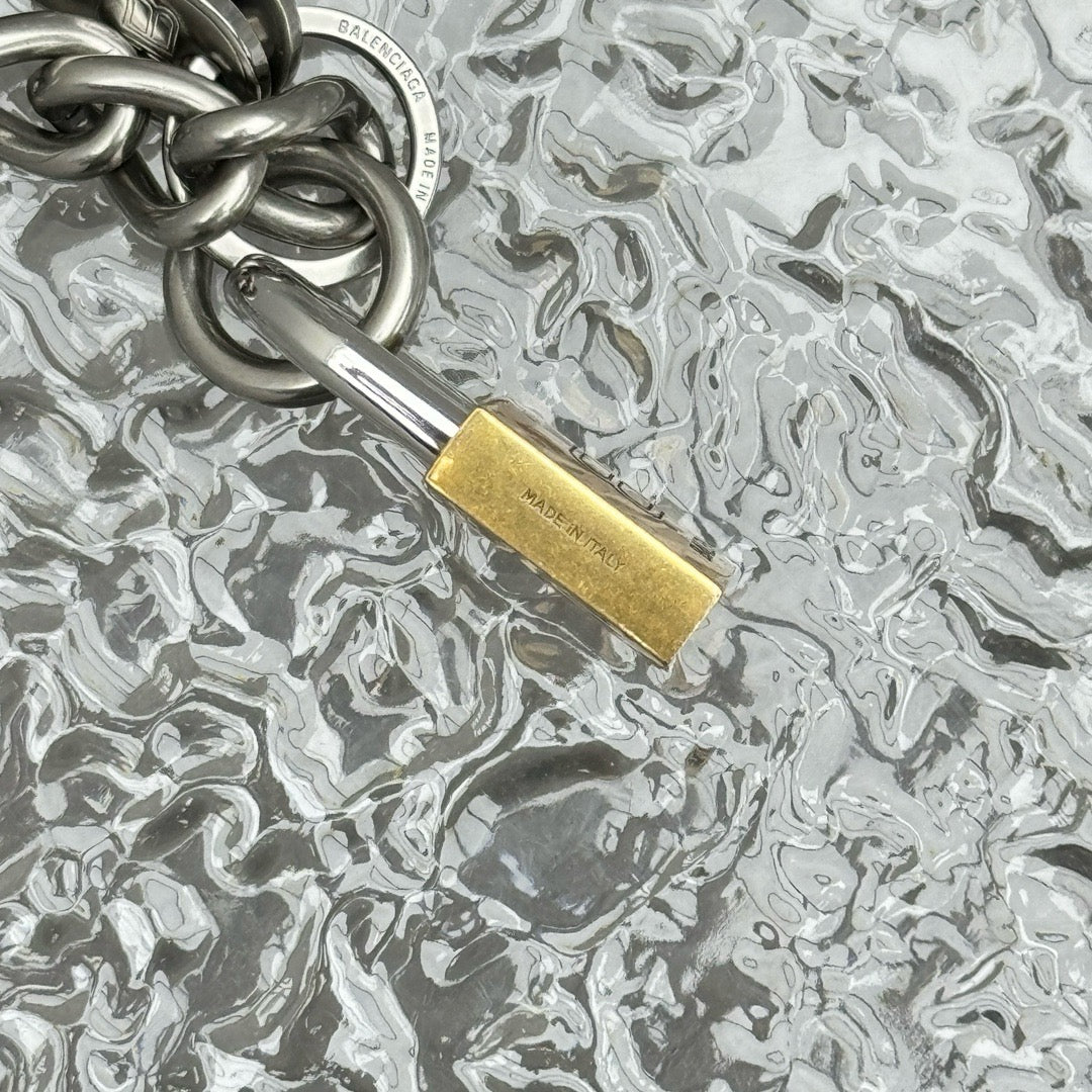 발렌시아가 락 키체인 브레이슬릿
