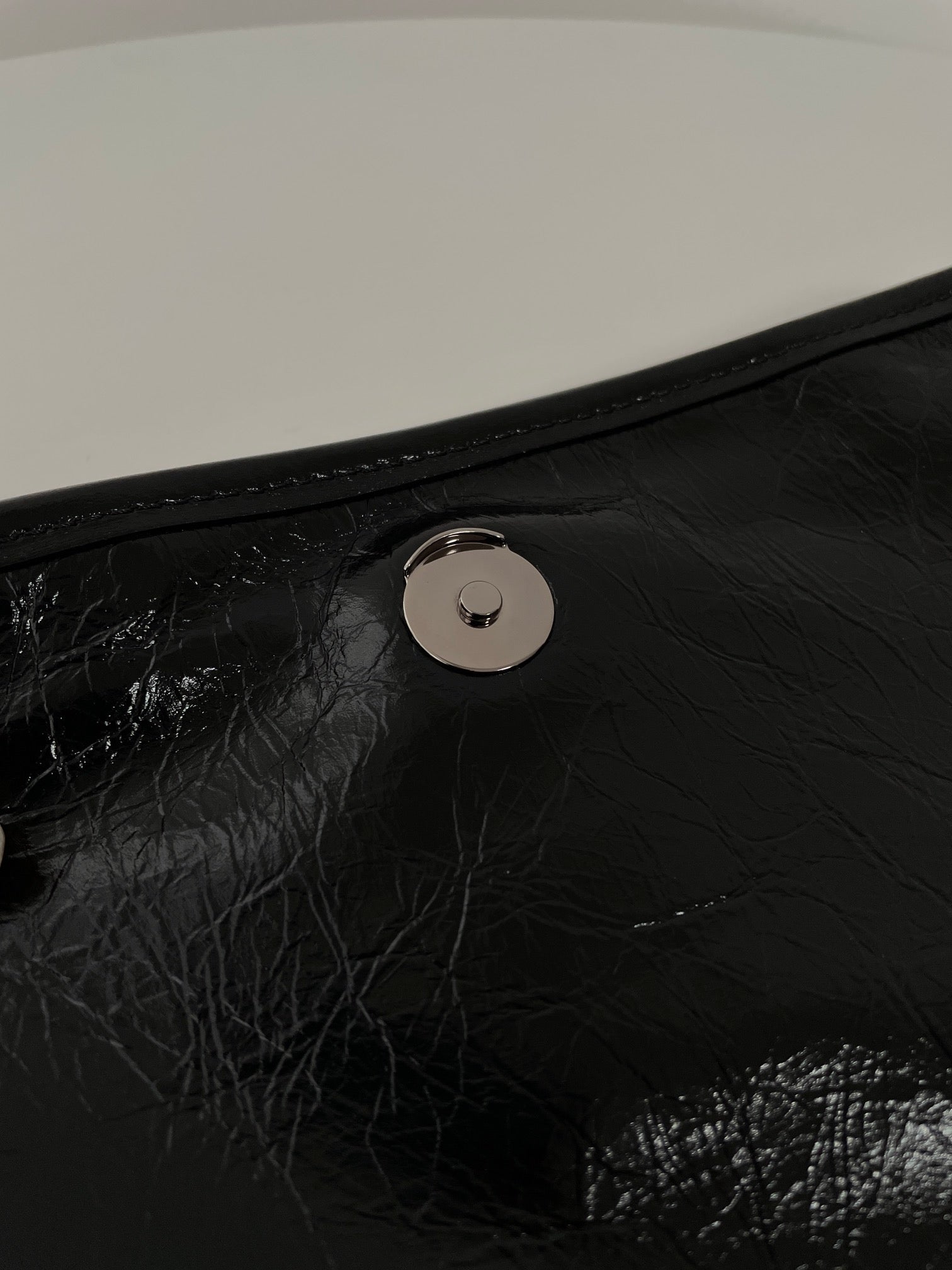 생로랑 니키백 라지 빈티지 레더