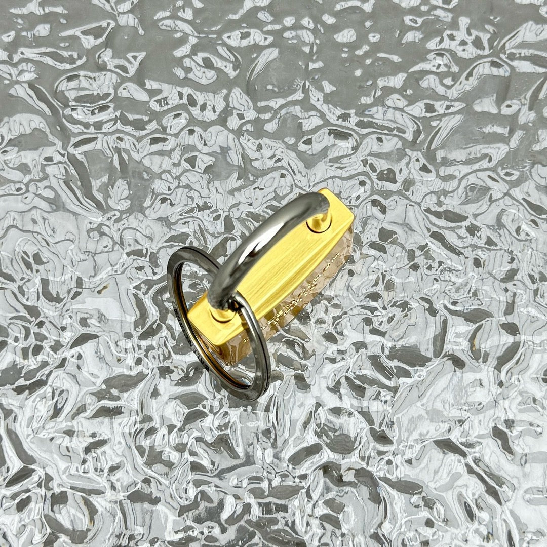 발렌시아가 골드 락 키링