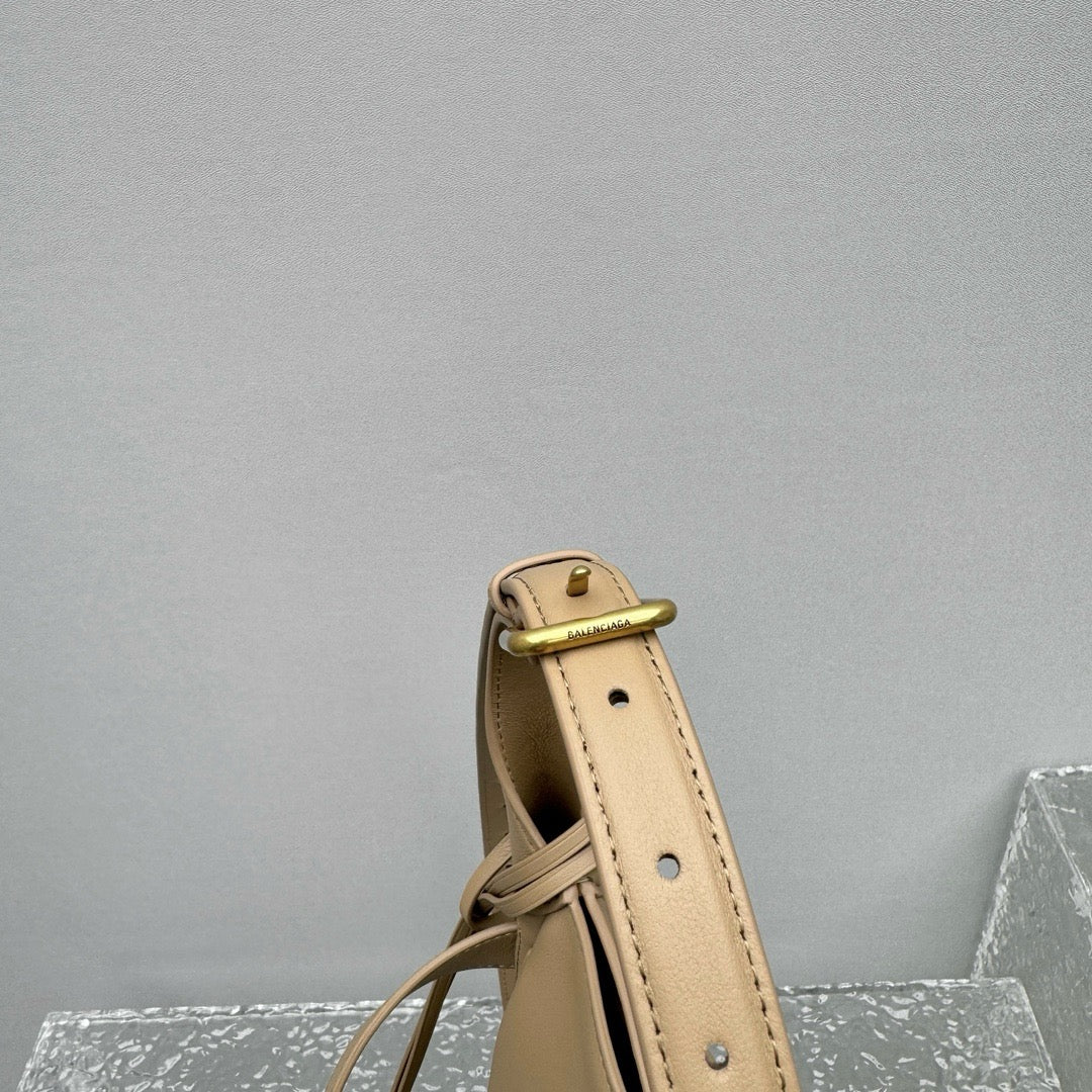 발렌시아가 벨 에어 호보백 스몰