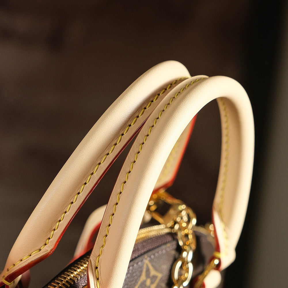 루이비통 락킷 BB