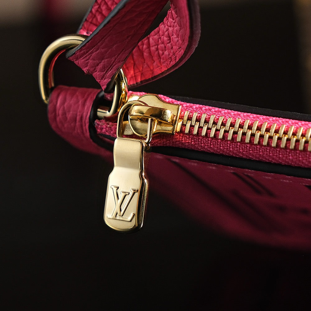 루이비통 네버풀 인사이드 아웃 BB