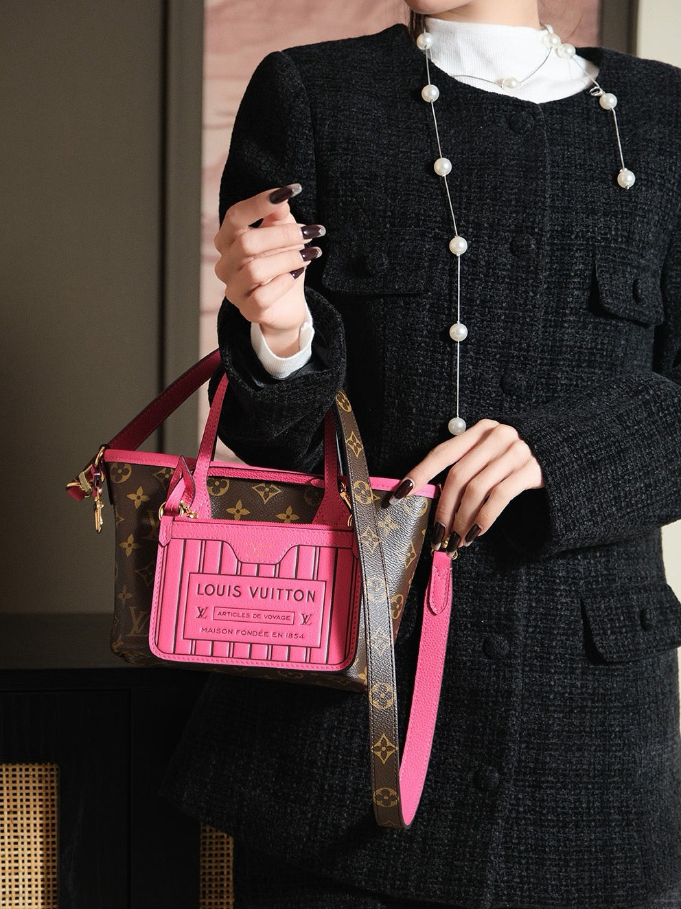 루이비통 네버풀 인사이드 아웃 BB