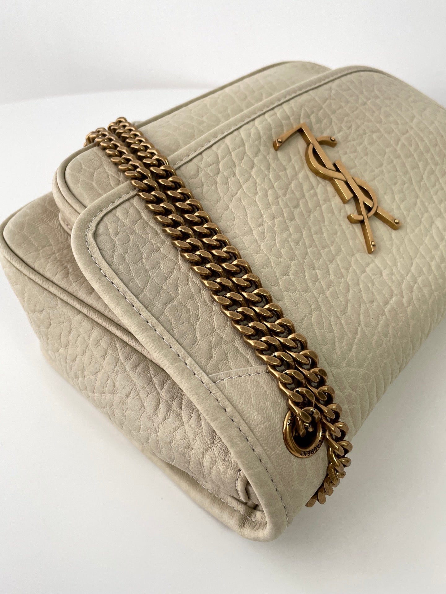 생로랑 니키백 그레인 램스킨  베이비