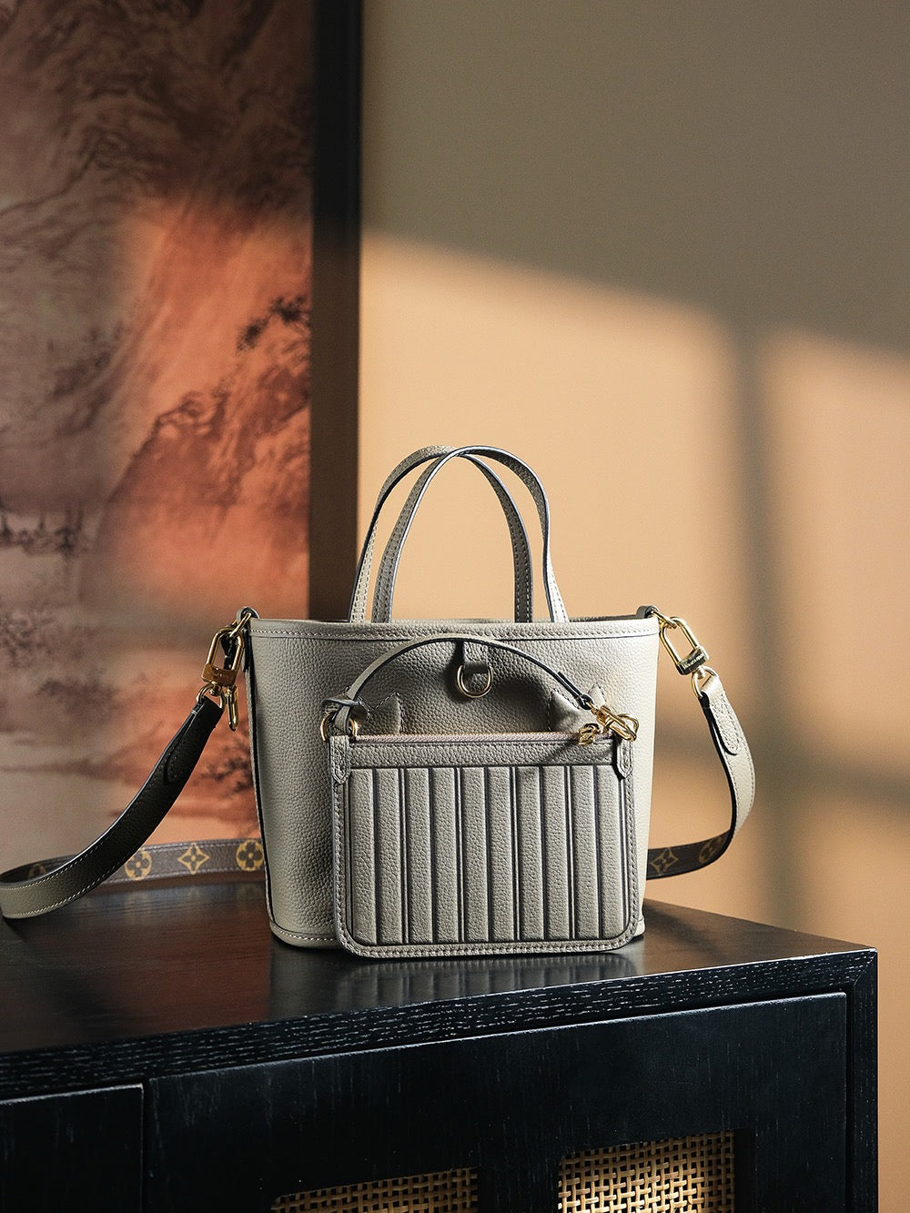 루이비통 네버풀 인사이드 아웃 BB