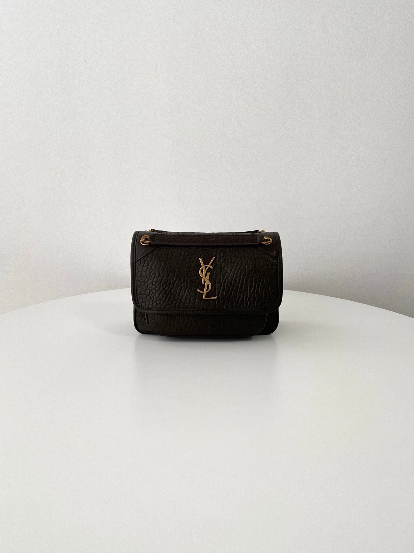 생로랑 니키백 그레인 램스킨  베이비