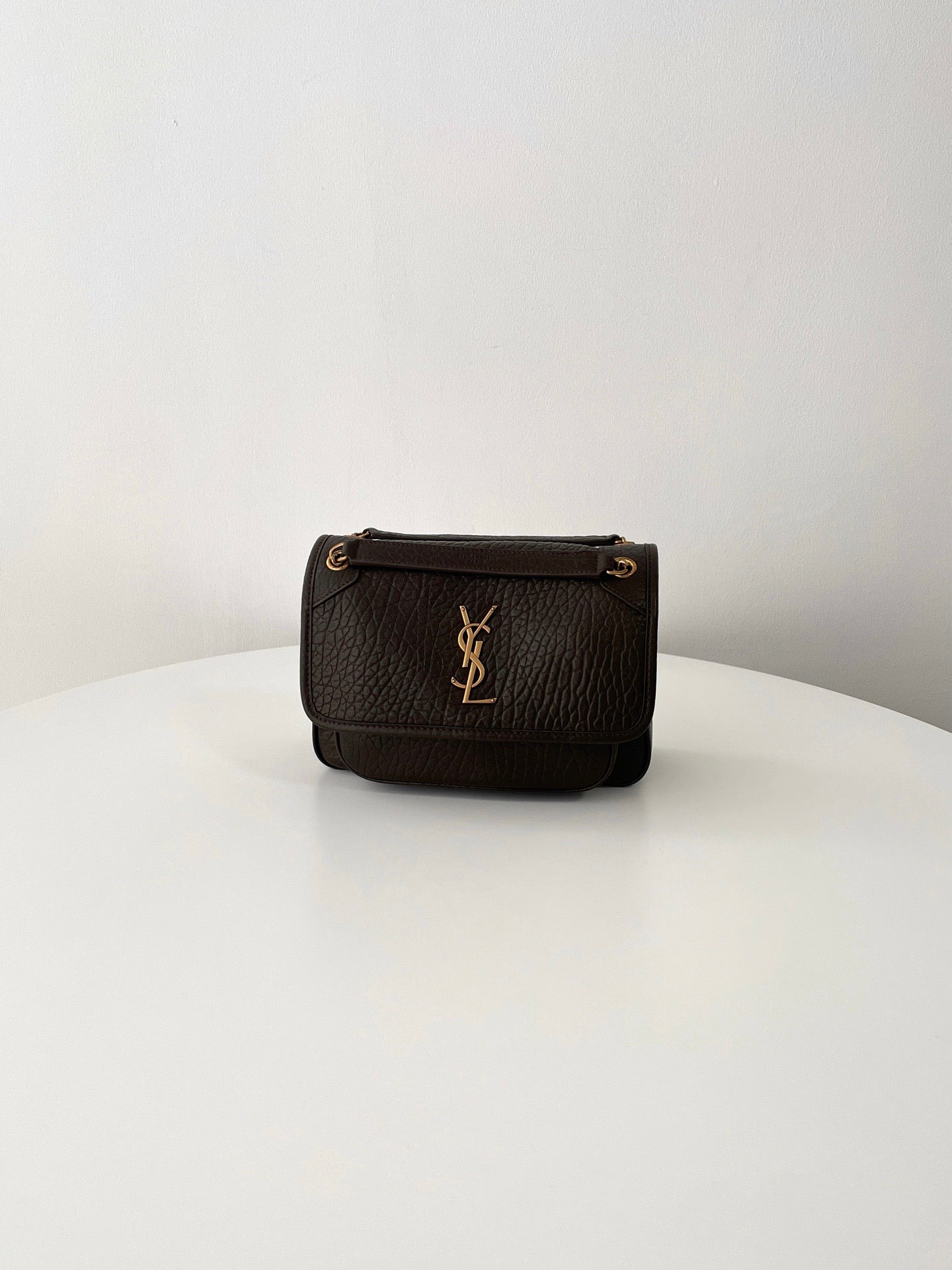 생로랑 니키백 그레인 램스킨  베이비