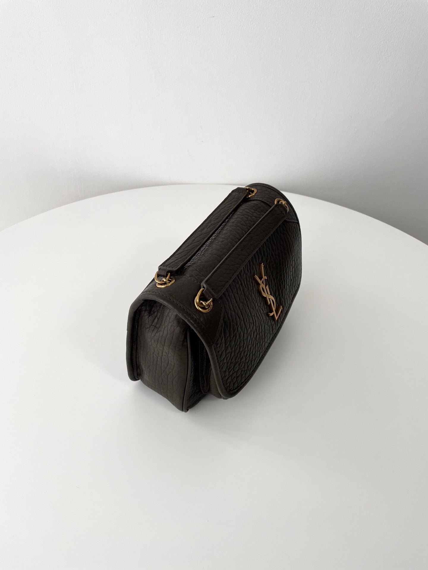 생로랑 니키백 그레인 램스킨  베이비