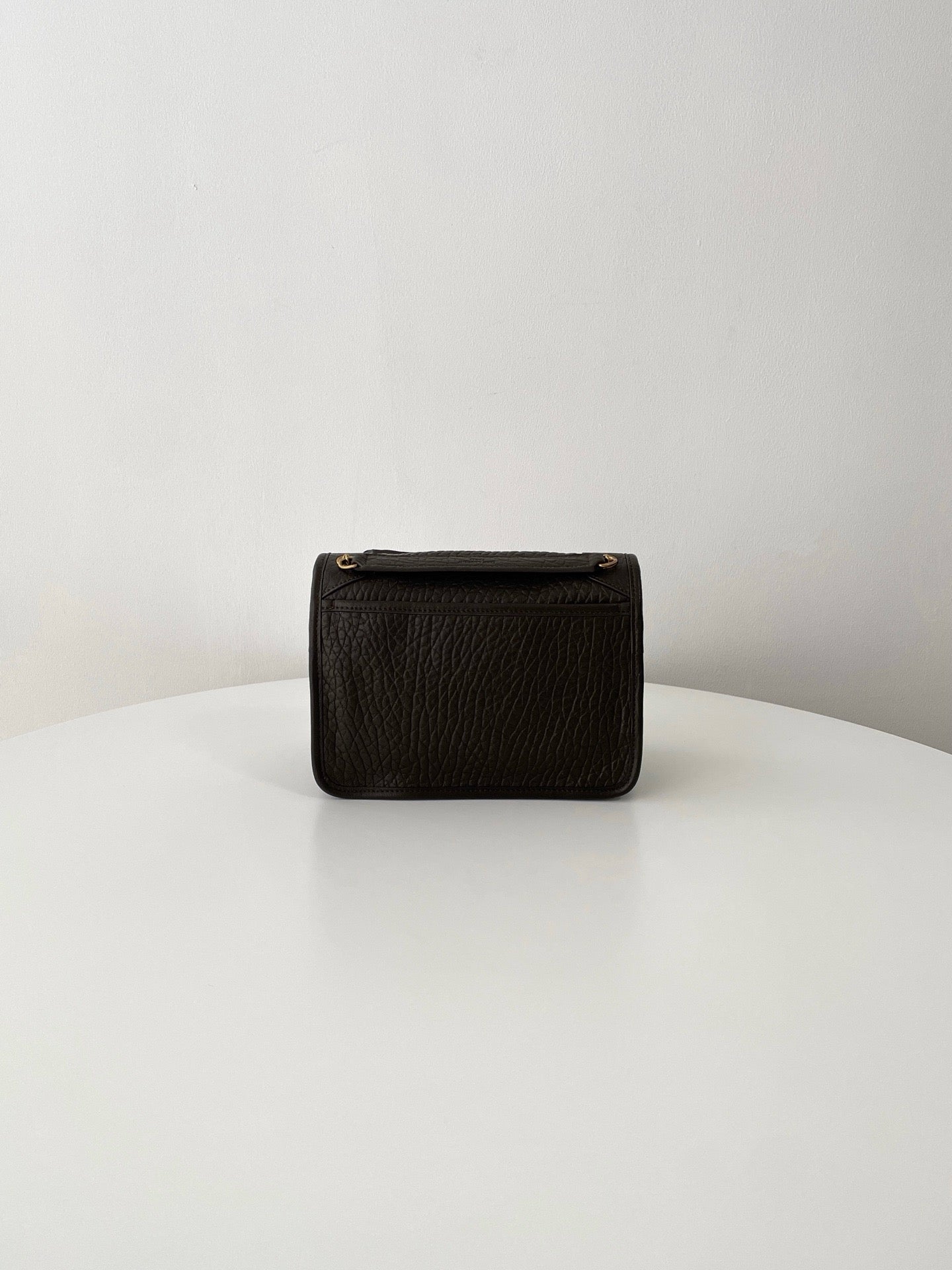 생로랑 니키백 그레인 램스킨  베이비