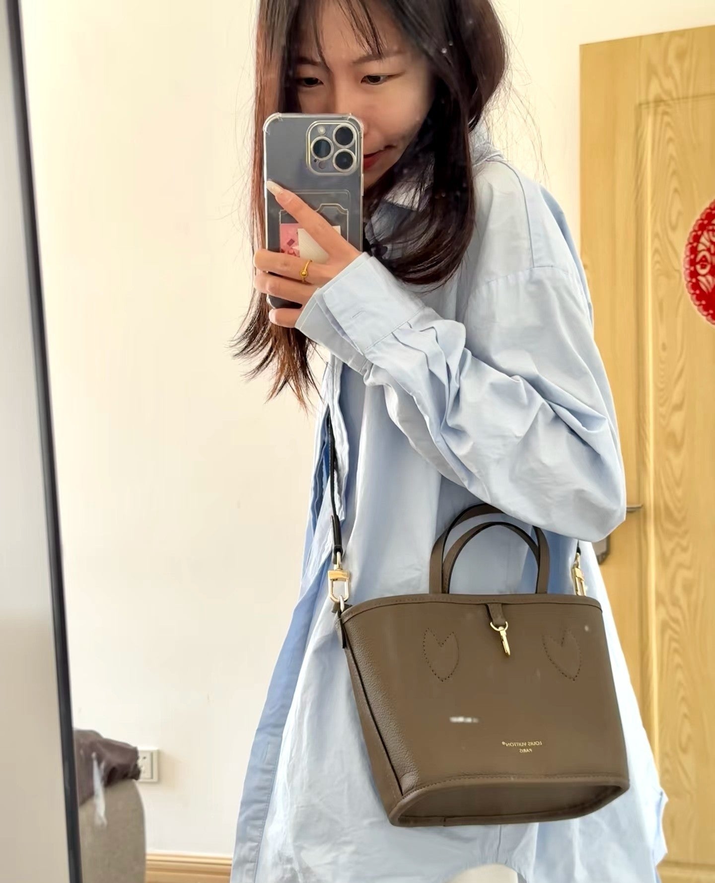 루이비통 네버풀 인사이드 아웃 BB