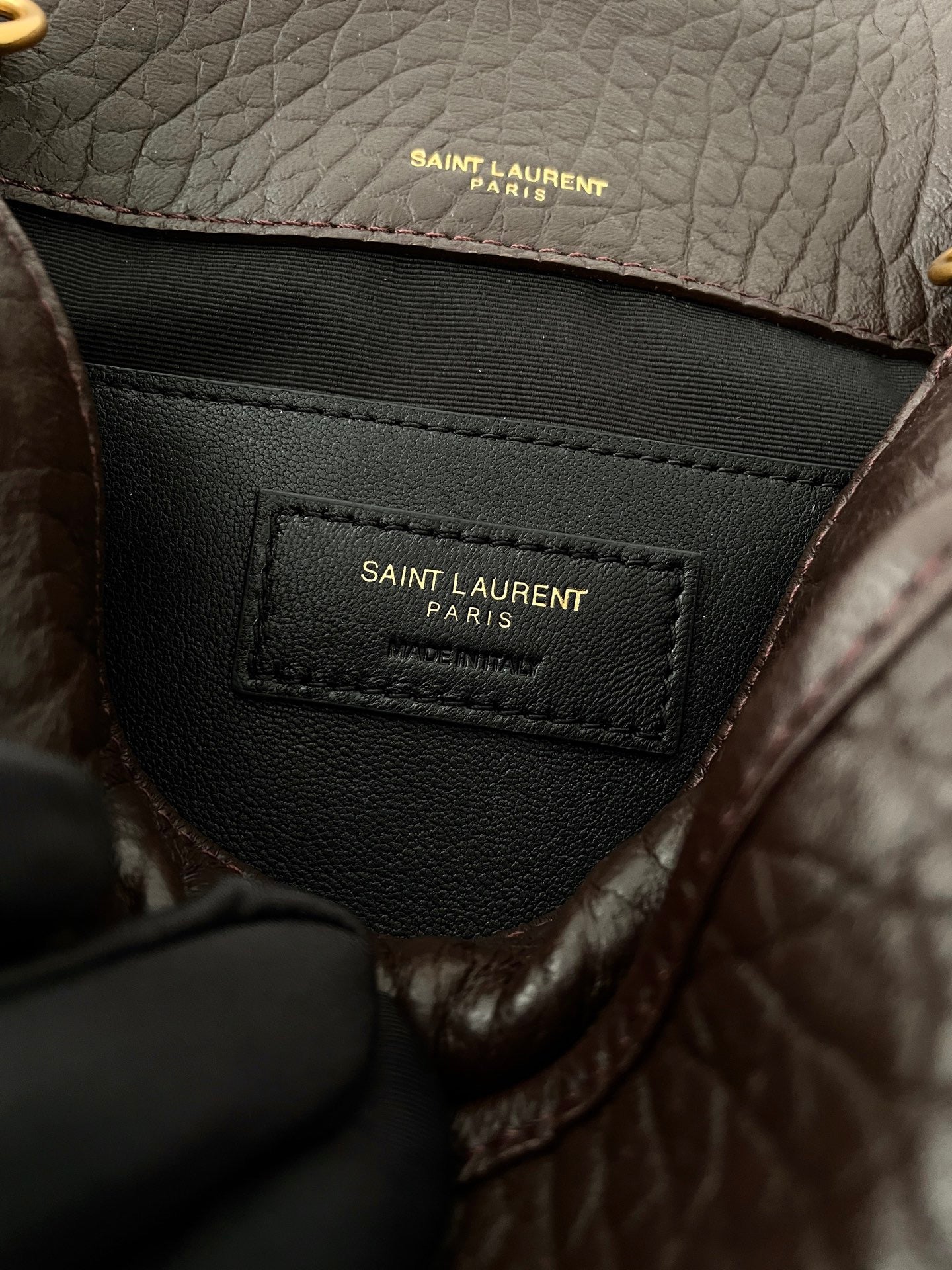 생로랑 니키백 그레인 램스킨  베이비