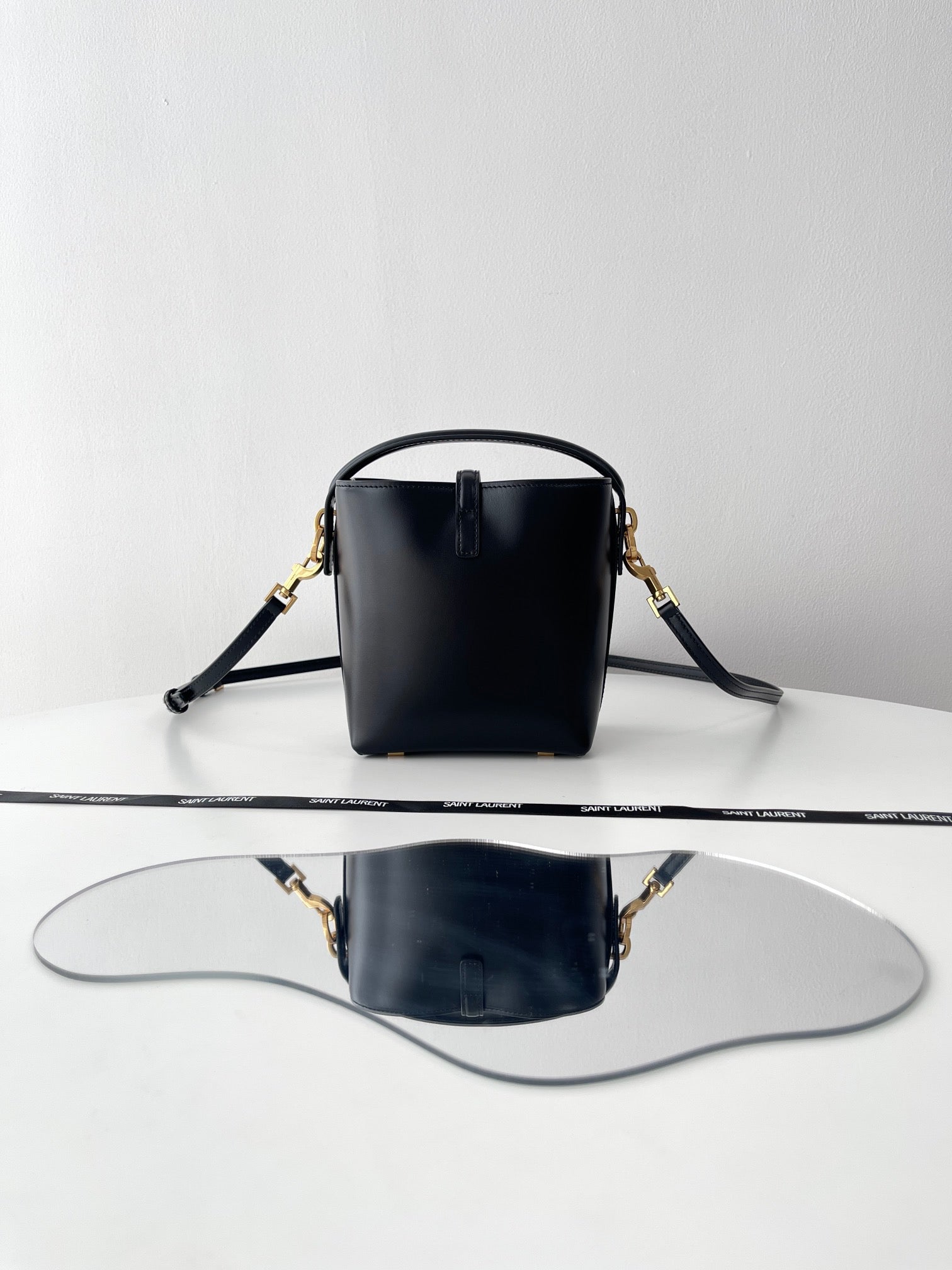 생로랑 LE 37 버킷백 미니