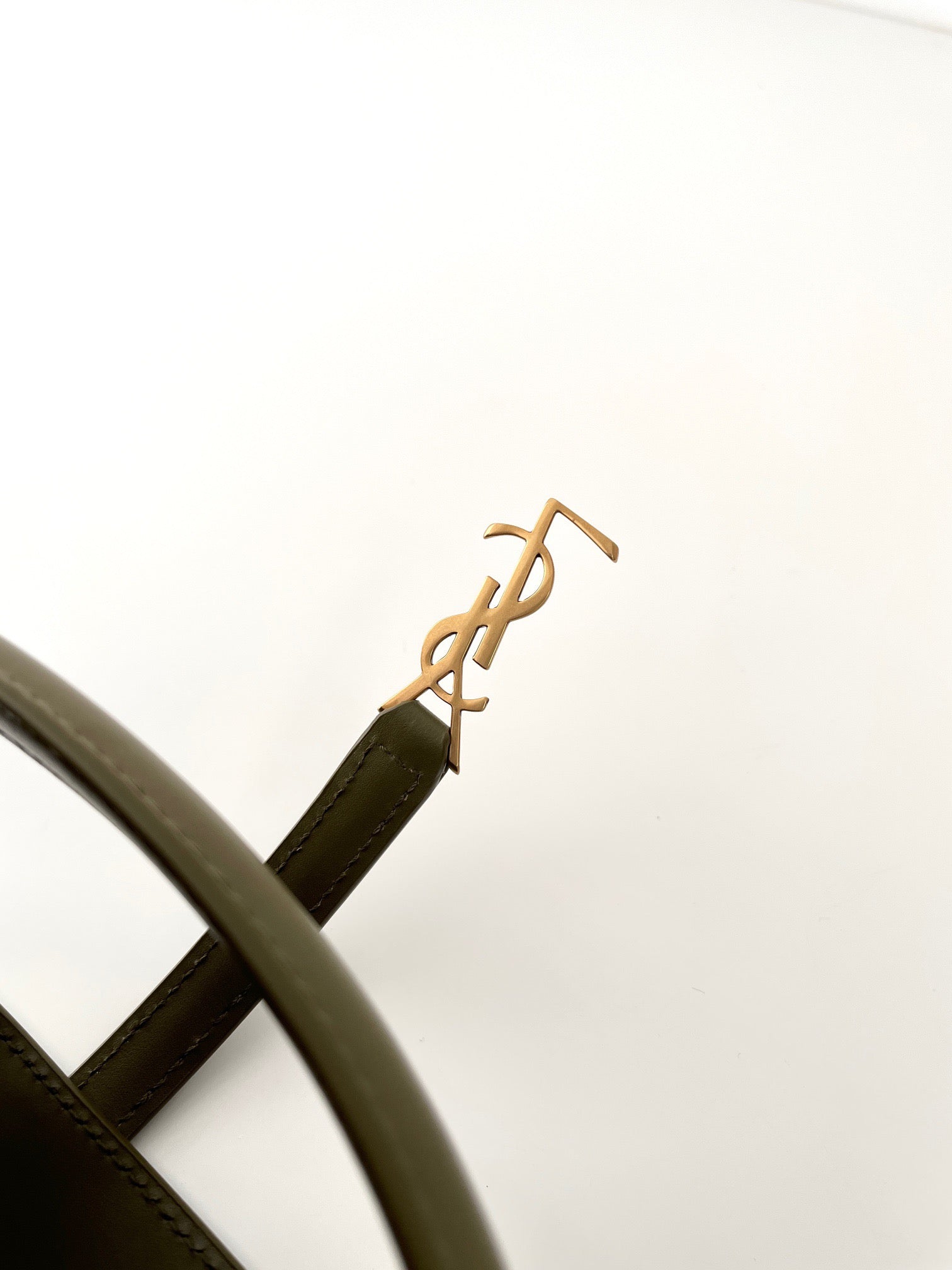 생로랑 LE 37 버킷백 미니