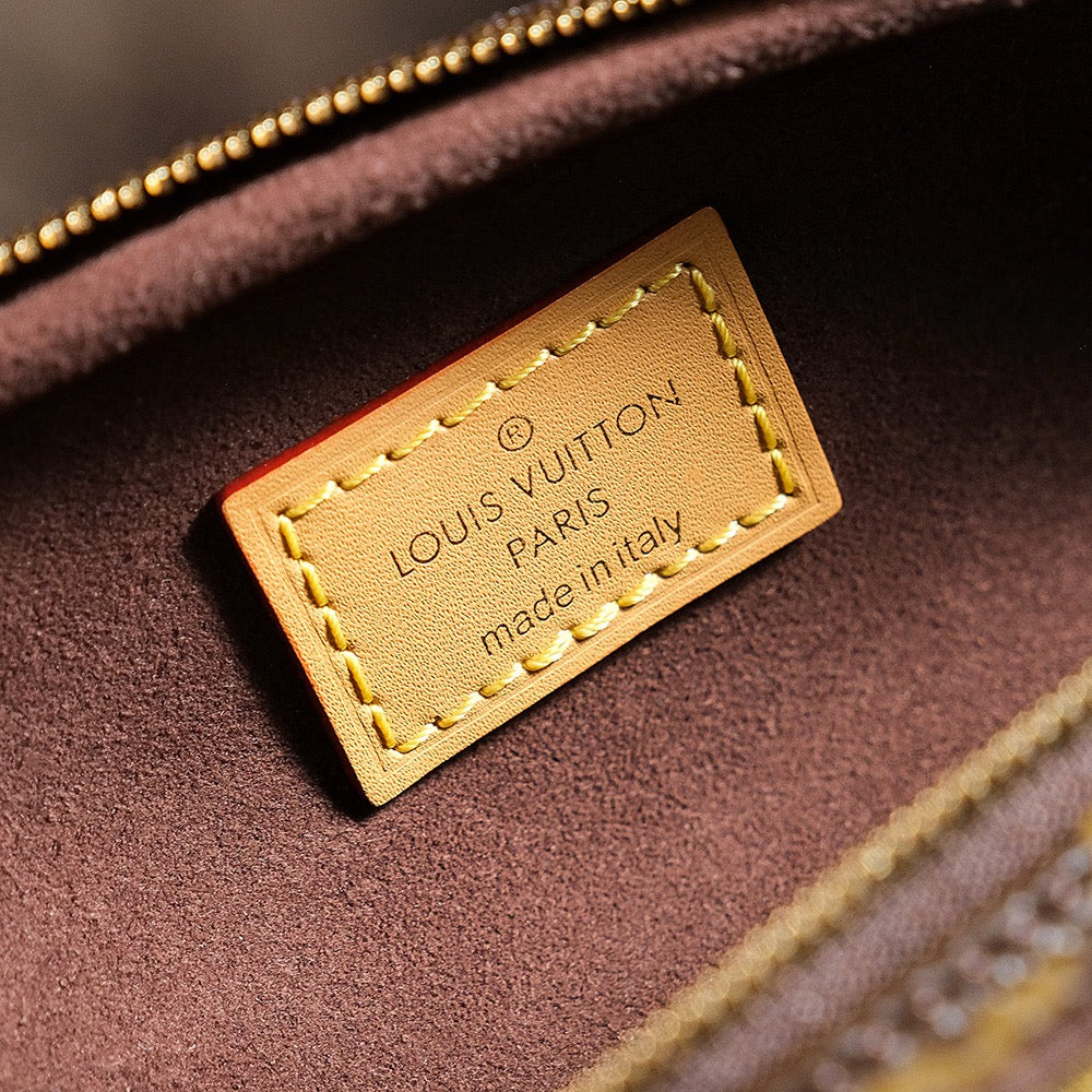 루이비통 모노그램 범백 미니