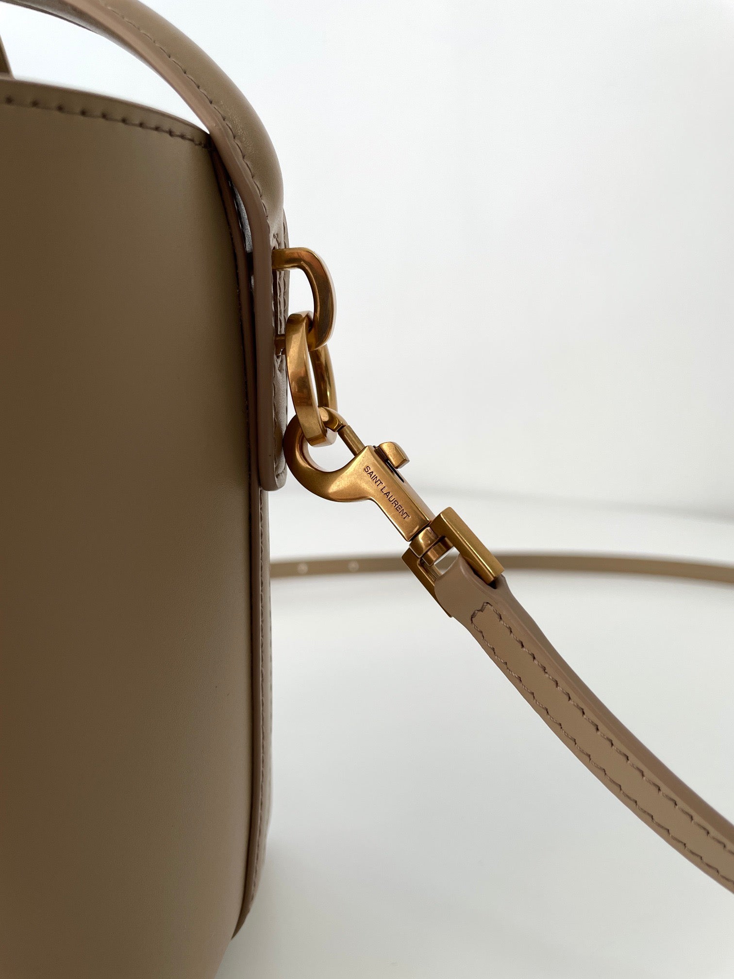 생로랑 LE 37 버킷백 미니