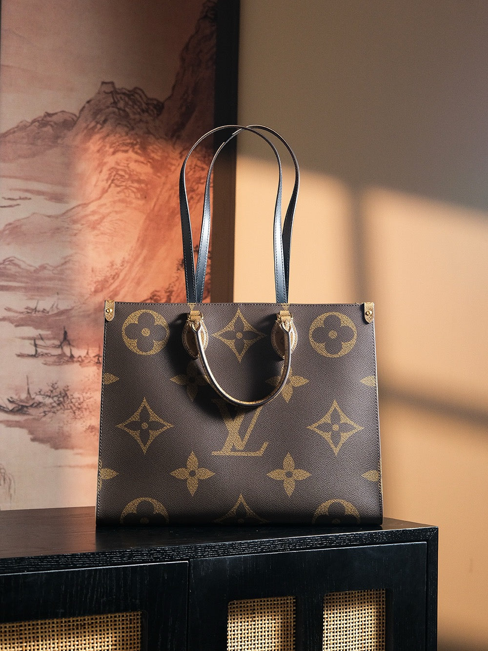 루이비통 온더고 토트백 GM